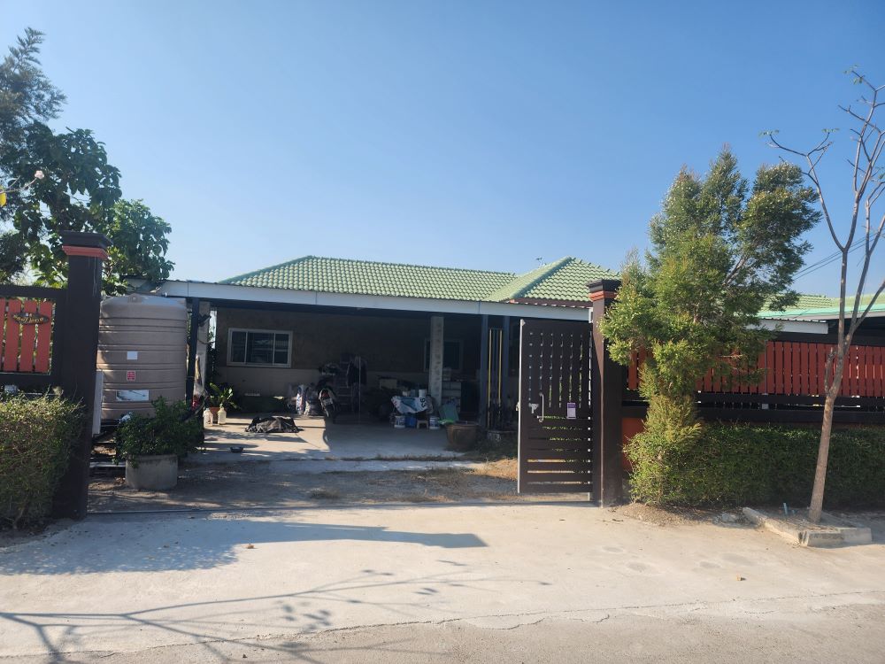 บ้านเดี่ยวสุดคุ้ม! ที่ดินใหญ่ 131 ตร.วา ใกล้ค่ายทหาร บรรยากาศสงบ ปลอดภัย